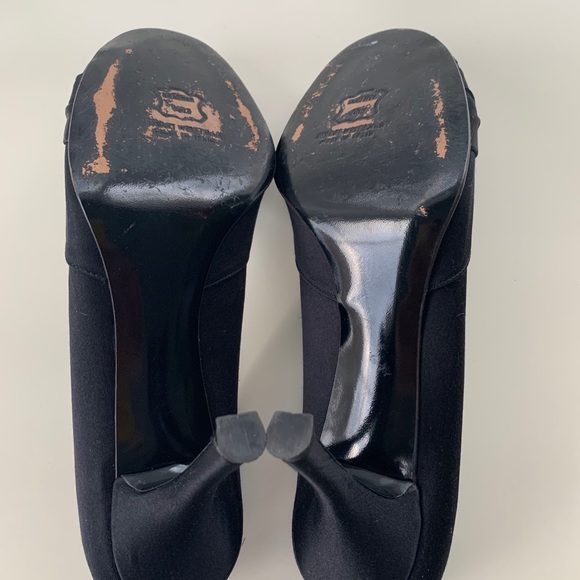 Stuart Weizmann Black Satin Heels - Picture 5 of 7